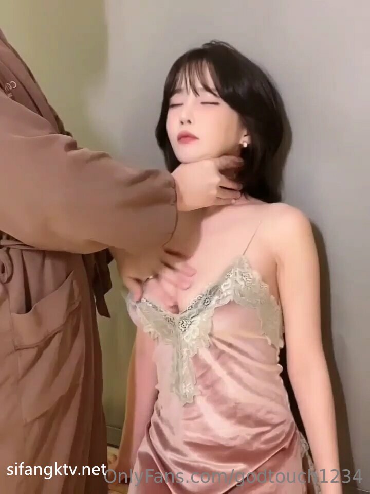爱吸大屌的母亲 10